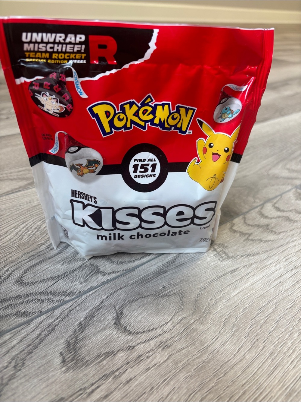Kisses Milk Chocolate - Pokémon Red & White Bag